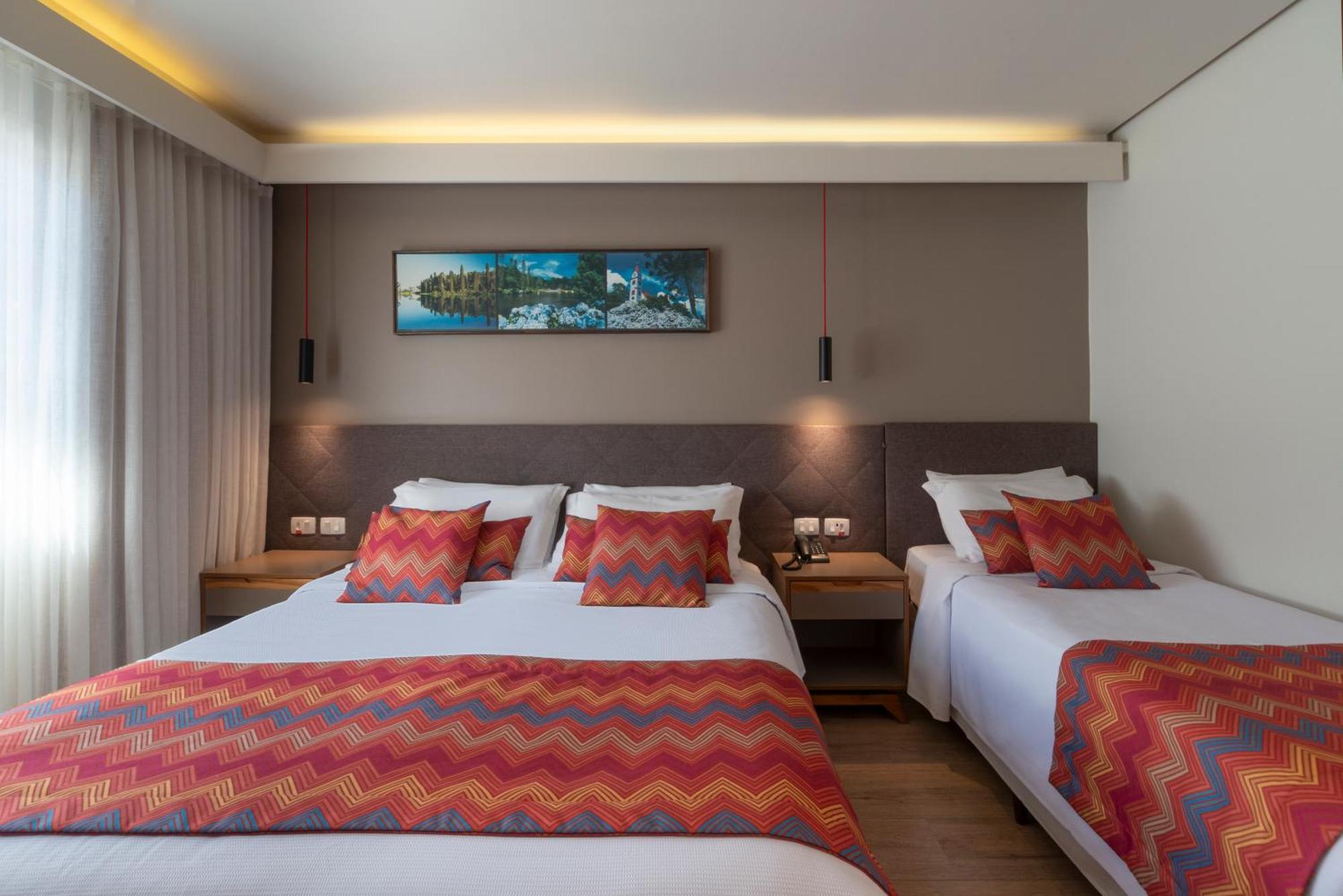 Hotel Laghetto Stilo Centro 그라마도 외부 사진 Family room