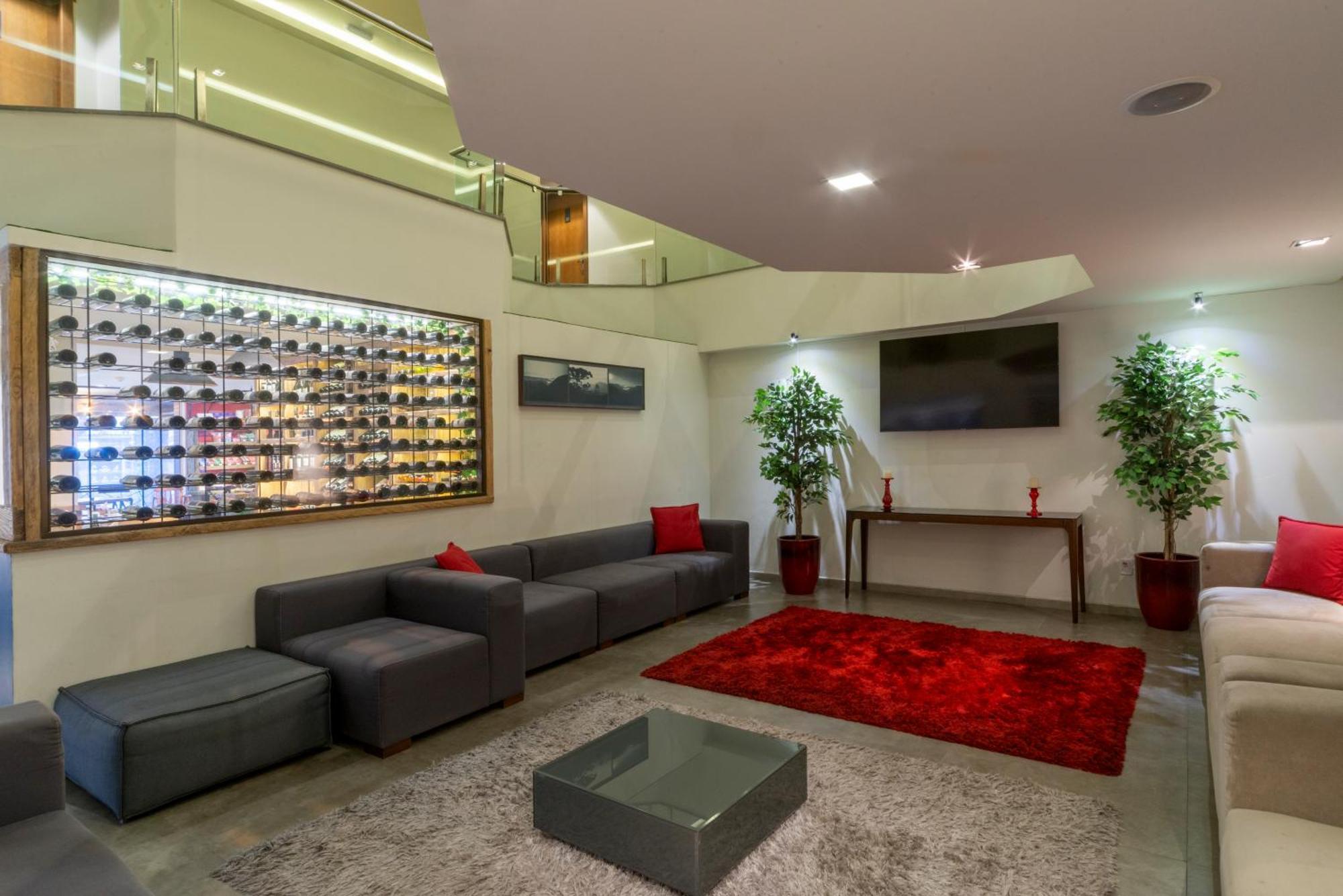 Hotel Laghetto Stilo Centro 그라마도 외부 사진 A wine cellar